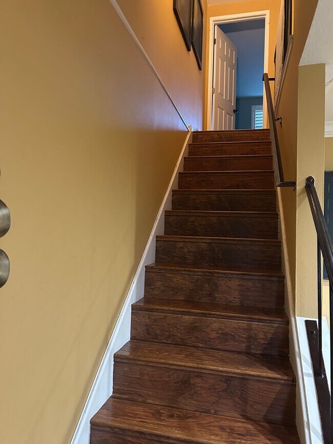 Building Photo - Spacious Home for Rent in Fountain Valley