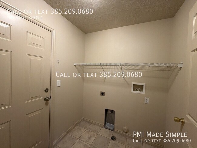 Building Photo - 2954 1310 W
