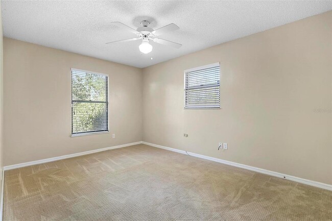 Building Photo - 903 Crescent Pkwy