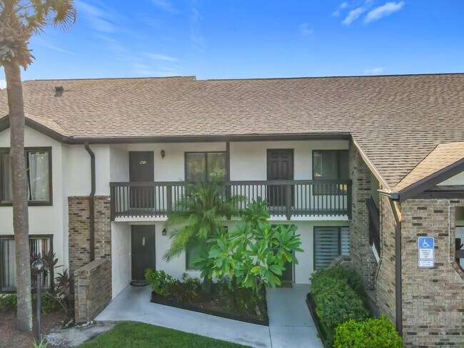 Primary Photo - 1515 Huntington Ln