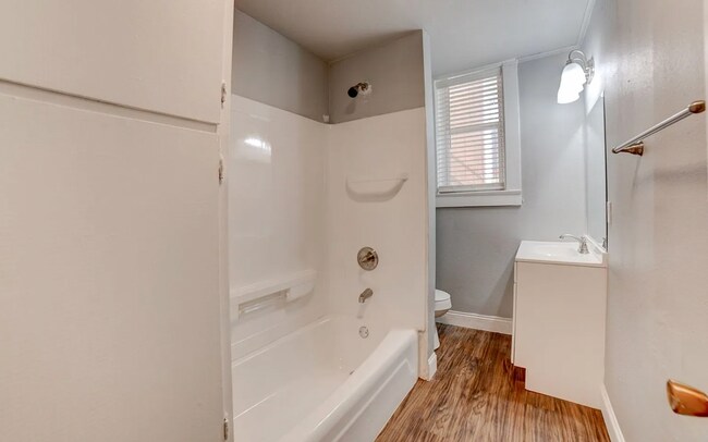 Building Photo - Park Apartments