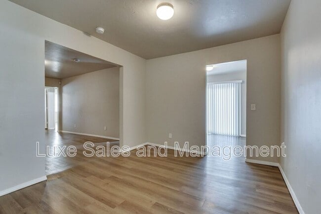 Building Photo - 1005 SW 63rd St