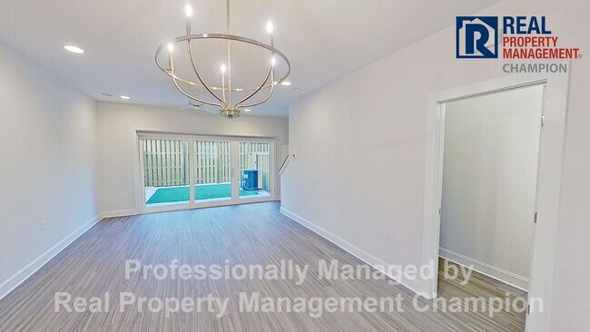 Building Photo - Newly Constructed Luxury Townhomes in Porters Neck