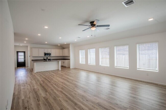 Building Photo - 22065 Juniper Crossing Dr