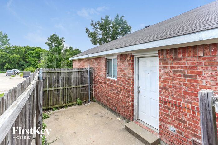 Building Photo - 5305 Jordan Ridge Dr