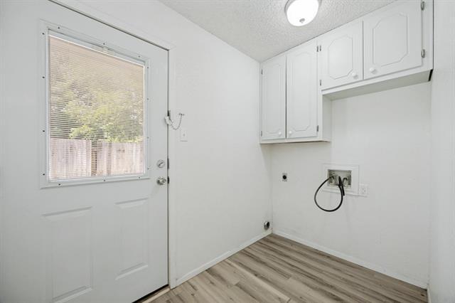 Building Photo - 808 W Belden St