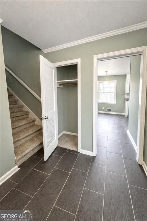 Building Photo - 4093 Hideaway Dr