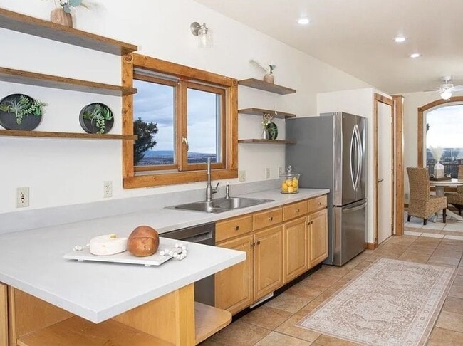 Building Photo - Private 19-Acre Retreat Minutes from Billings & Laurel