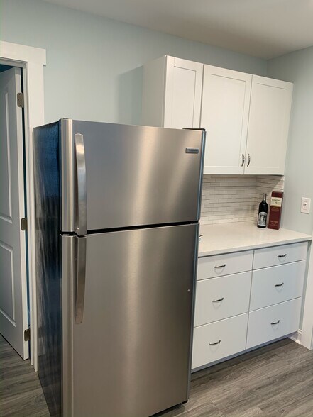 Building Photo - 610 Chelsea Pl