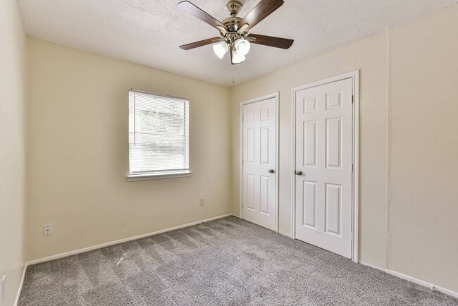 Building Photo - 1224 Westway Cir