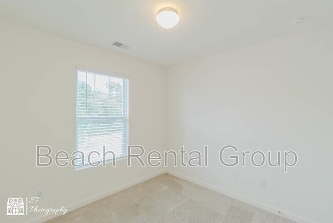 Building Photo - 206 Banbury Ln