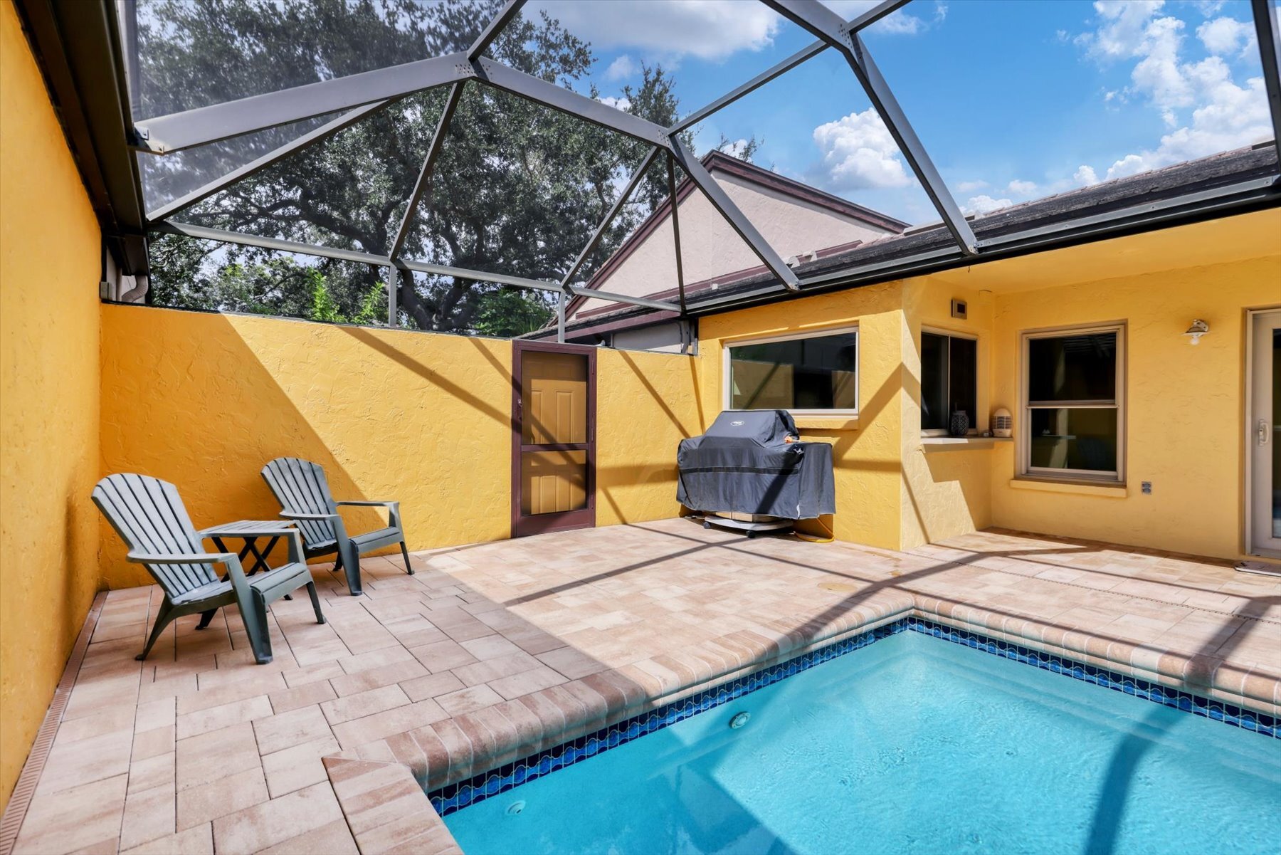 Building Photo - 3638 Glen Oaks Manor Dr