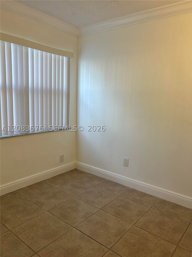 Building Photo - 3410 Foxcroft Rd