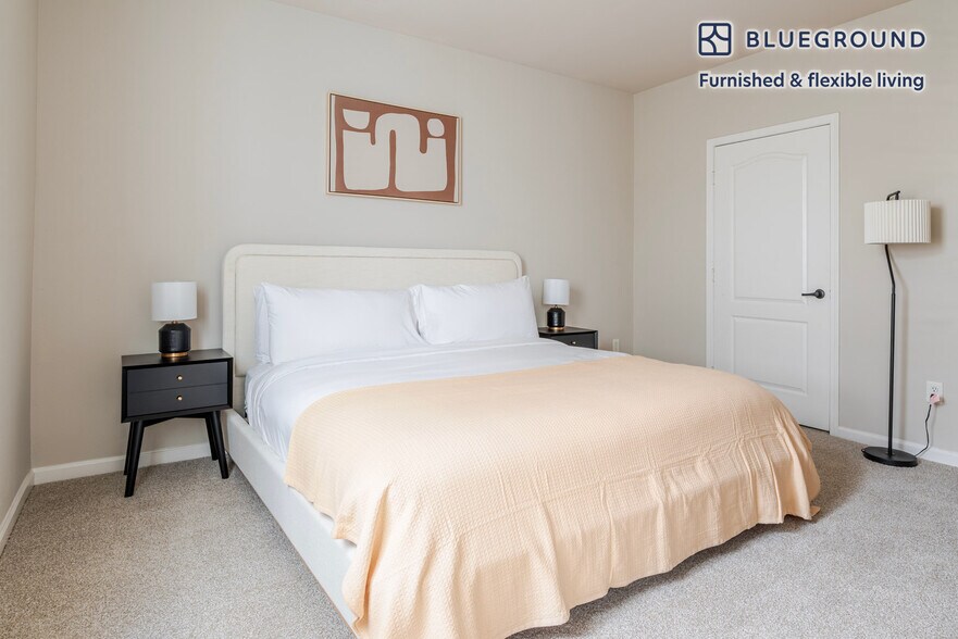 Building Photo - 700 Agnew Rd