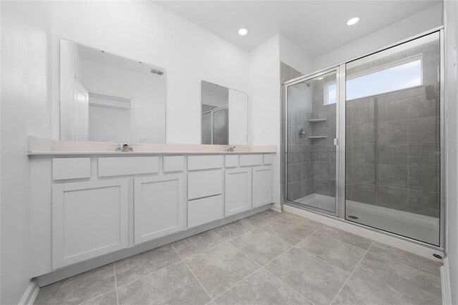 Building Photo - 2477 Skyline Lp