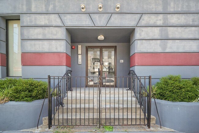 Building Photo - 236 Newark Ave