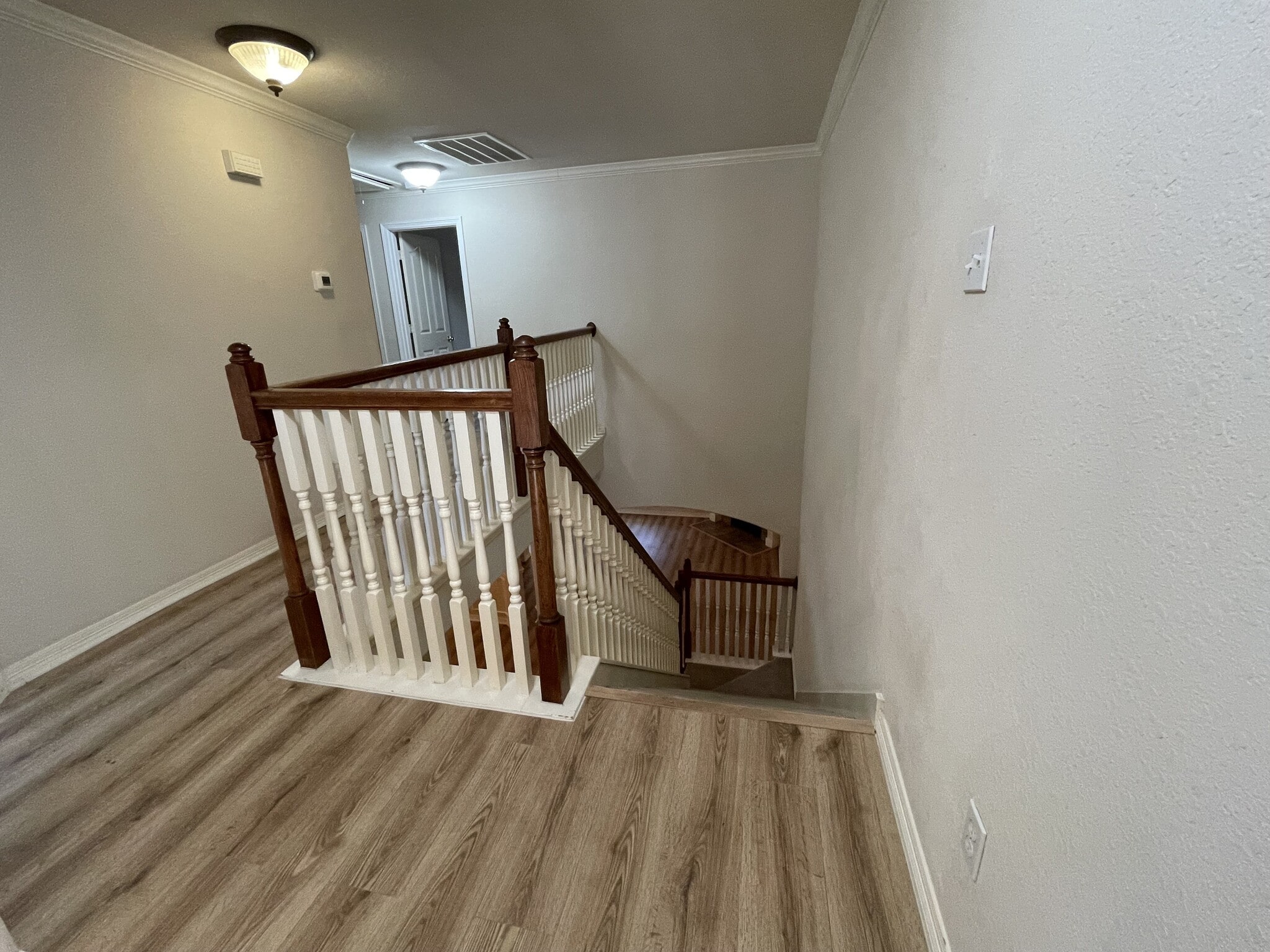 Building Photo - 6410 E Linpar Ct
