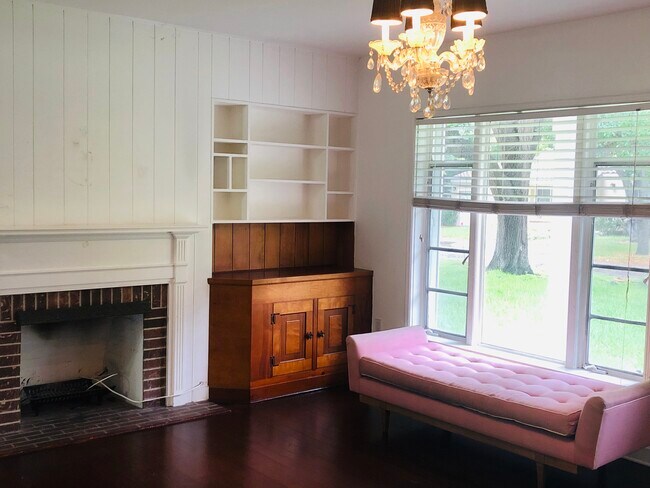 Building Photo - 160 NW 101st St