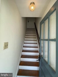 Building Photo - 1417 Hanover St