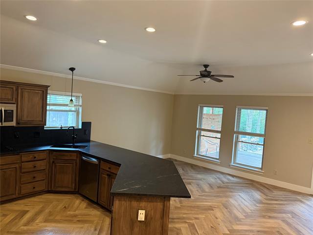 Building Photo - 2182 Brady Dr