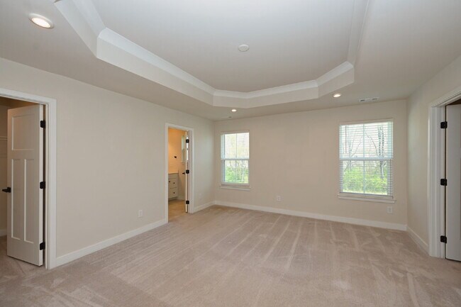 Building Photo - Updated Gallatin Townhome | 3BR + Garage, W/D Included