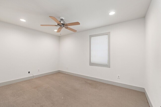 Building Photo - FALL 2026 PRE-LEASE! Amazing Location for ...