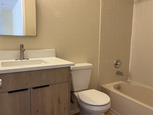 Building Photo - 2617 Byfield Dr