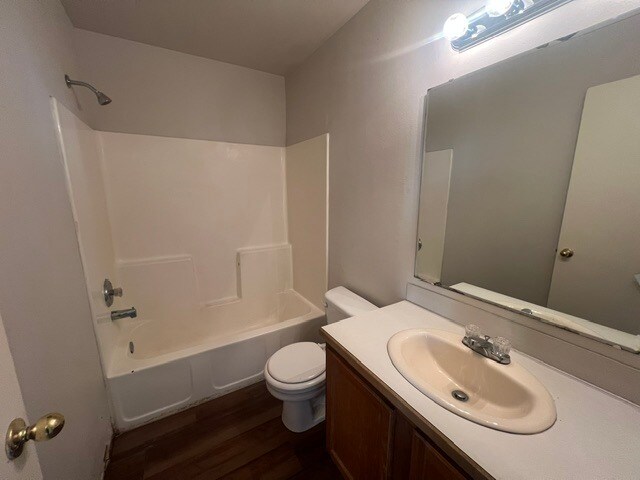Building Photo - Spacious 3 Bedroom 2 Bath House for Rent in Nampa!