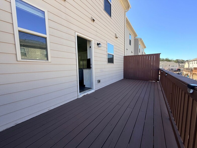 Building Photo - 3668 Hidden Valley Cir