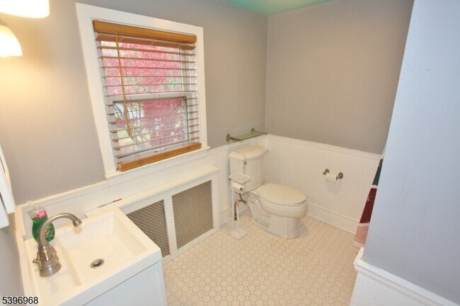 Building Photo - 18 Little Philadelphia Rd