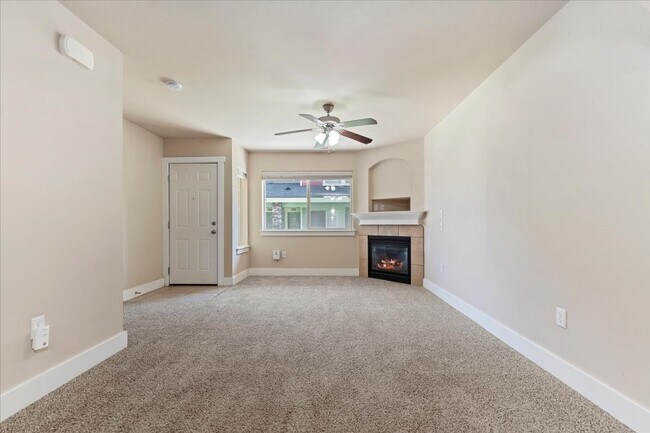 Building Photo - 9993 W Rosecroft Ct