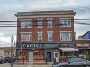 Building Photo - 2718 Fairfield Ave