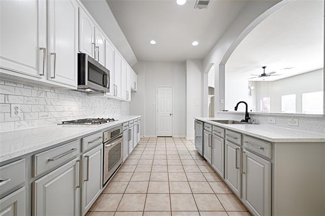 Building Photo - 7681 Glasshouse Walk