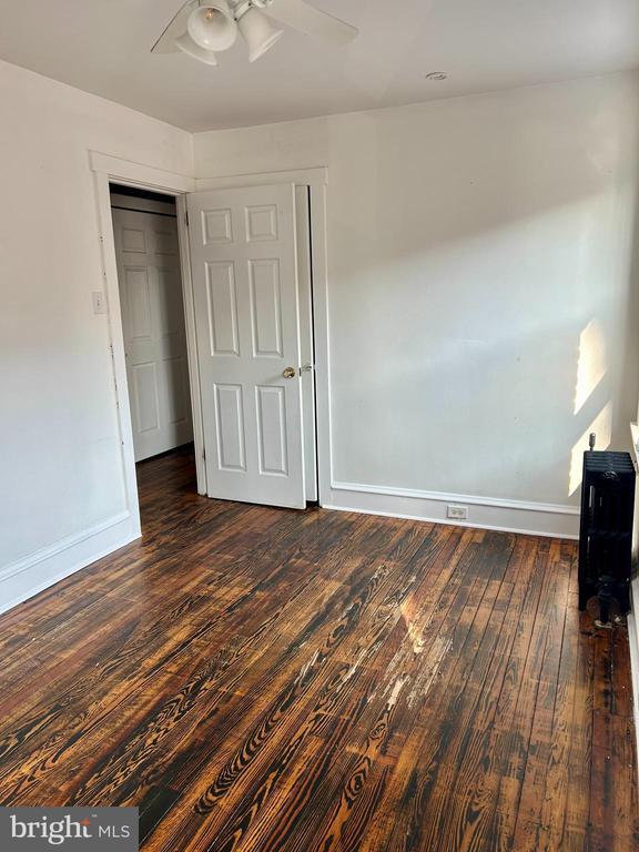 Building Photo - 133 E Main St