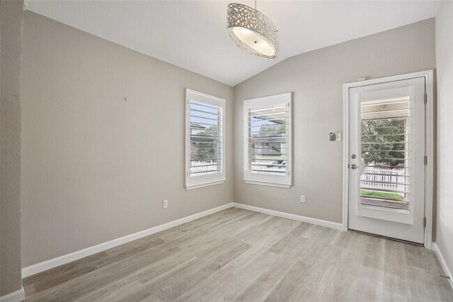 Building Photo - 4937 Hartson