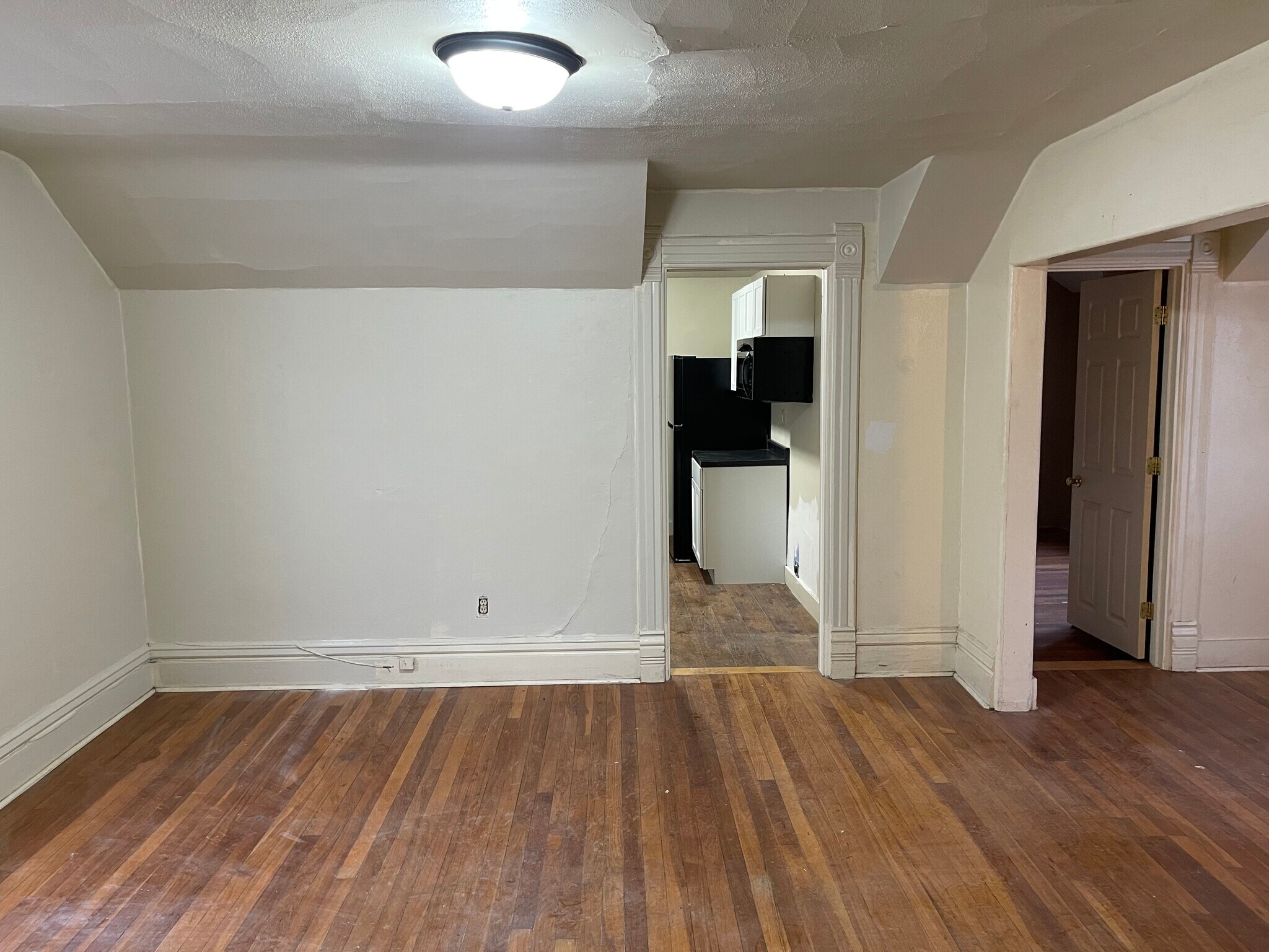 Building Photo - 821 Wright St