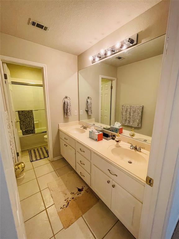 Building Photo - 12720 Oxen Way