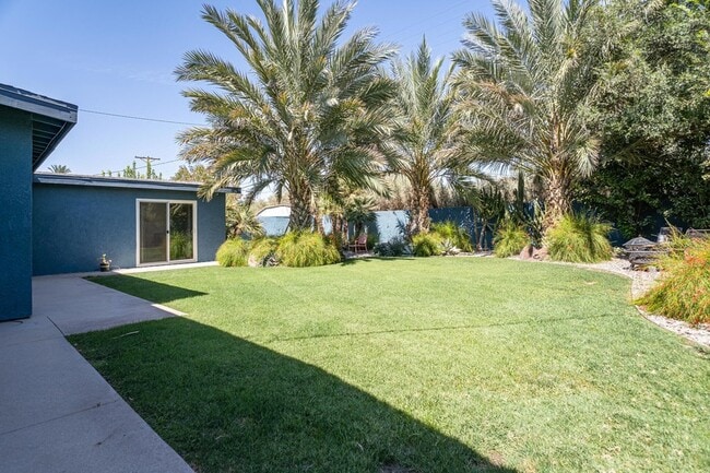 Building Photo - 44828 Rubidoux St