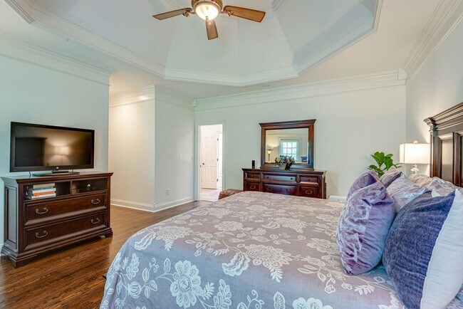 Building Photo - 5101 Heathrow Blvd