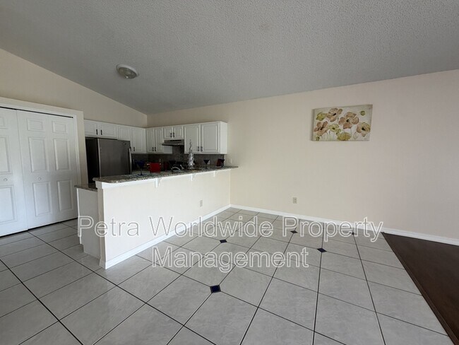 Building Photo - 1074 Universal Rest Pl