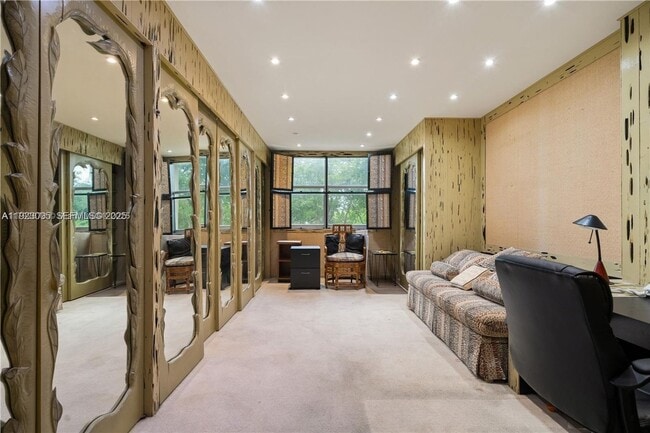 Building Photo - 11111 Biscayne Blvd