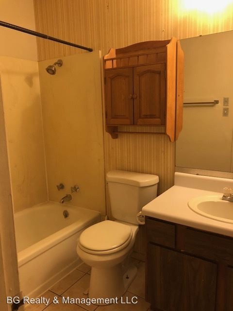Building Photo - 2 br, 1.5 bath House - 102 Cougar Ridge #1