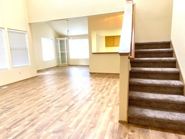 Building Photo - Beautiful New Home in Lexington Neighborho...