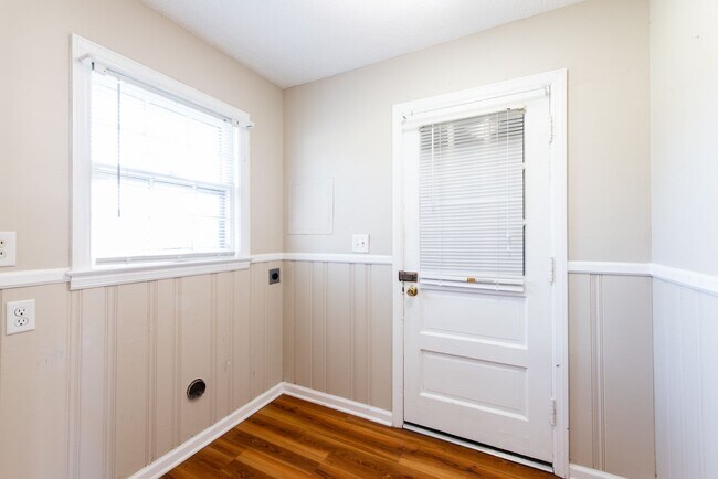 Building Photo - Fall in Love with this home!!!