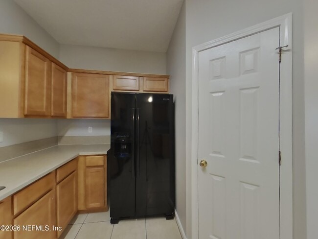 Building Photo - 5555 Village Pond Cir