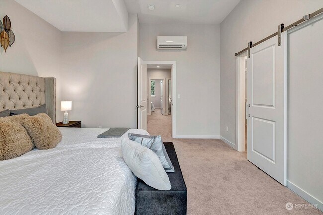 Building Photo - 17347 90th Dr NE