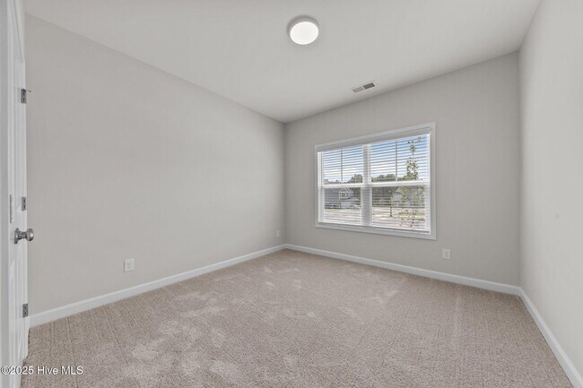 Building Photo - 700 Chestoa Trl