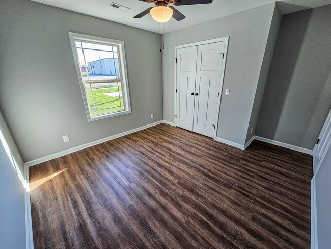 Building Photo - 1525 Green Ln