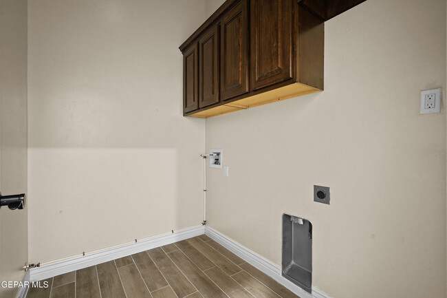 Building Photo - 12333 Desert Dove Ave