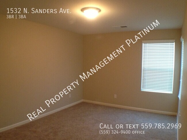 Building Photo - 1532 N Sanders Ave